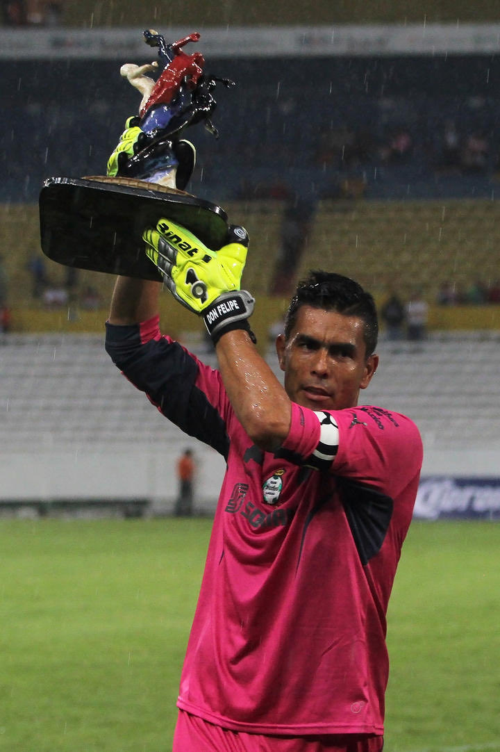 La del recuerdo, Santos con la copa Jalisco.