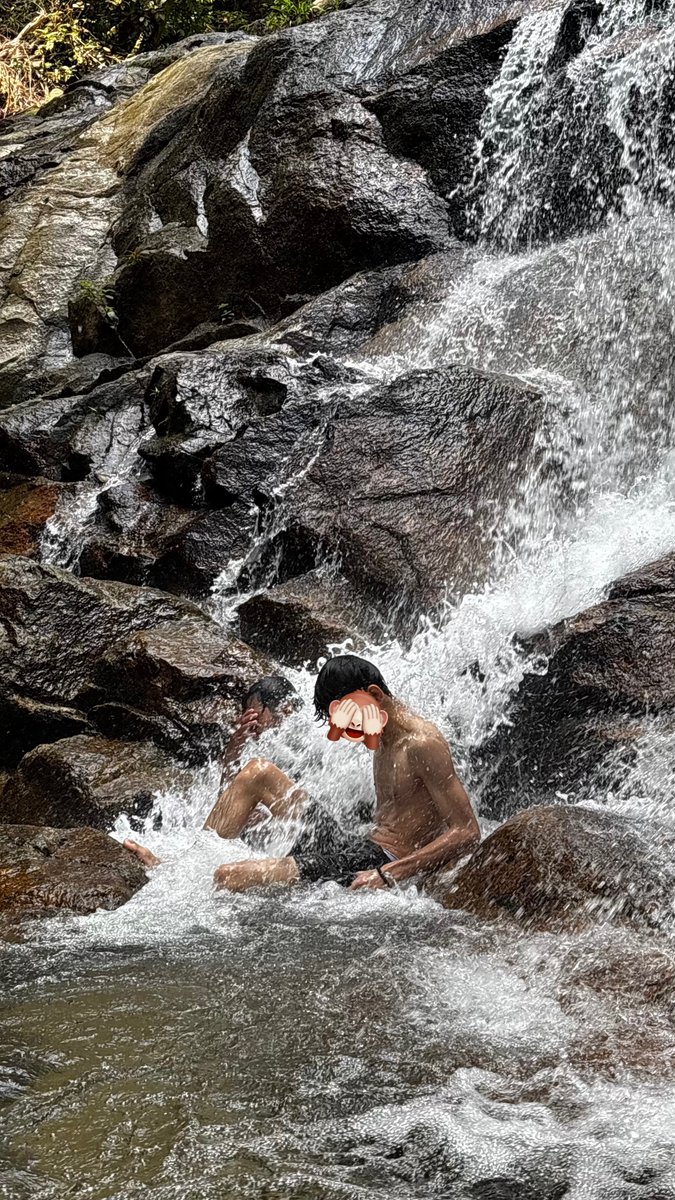 etherhavens's tweet image. Awwww so cantik❤️‍🩹 
Jom repeat lagi .. hahaha this time let’s snap some shirtless🤣