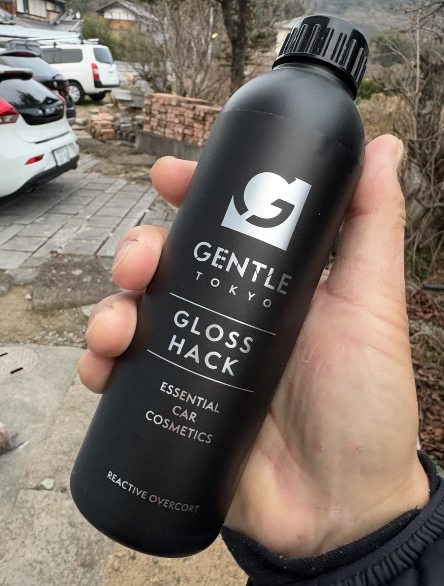 ganbarejapon1's tweet image. ジムニーJB63のLUMINUS LMグラフェンSP PRO完全硬化後にGentle Gloss Hack を塗ってみた。もはや肉眼では違いがあまり分からないけど爆艶のジムニーになれたと思います😃✨。

写真1枚目がGloss Hack施工前
写真2枚目が施工後

#GENTLE
#GLOSSHACK
#KYOTODETAIL
#LUMINUS
#LMグラフェンSPPRO