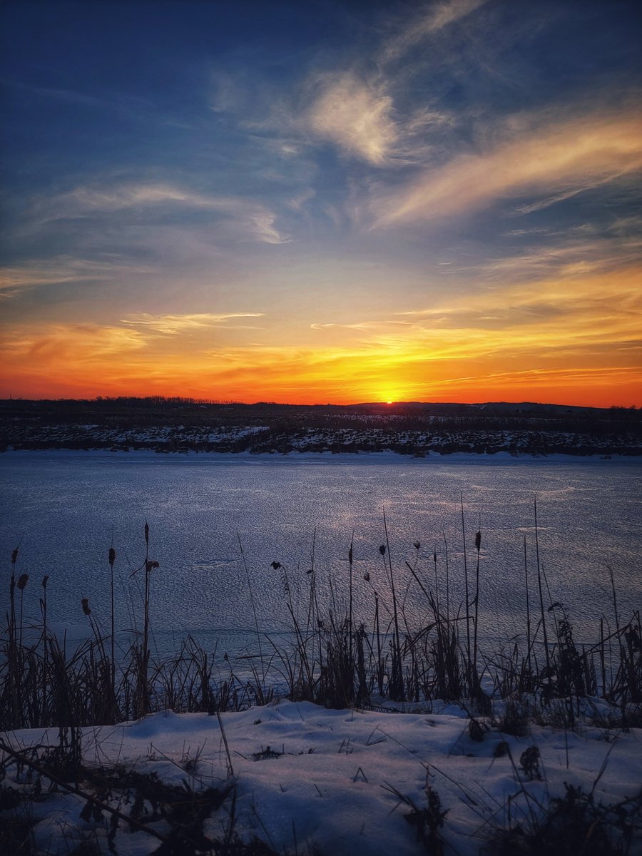 darrellnotdaryl's tweet image. Winter glow