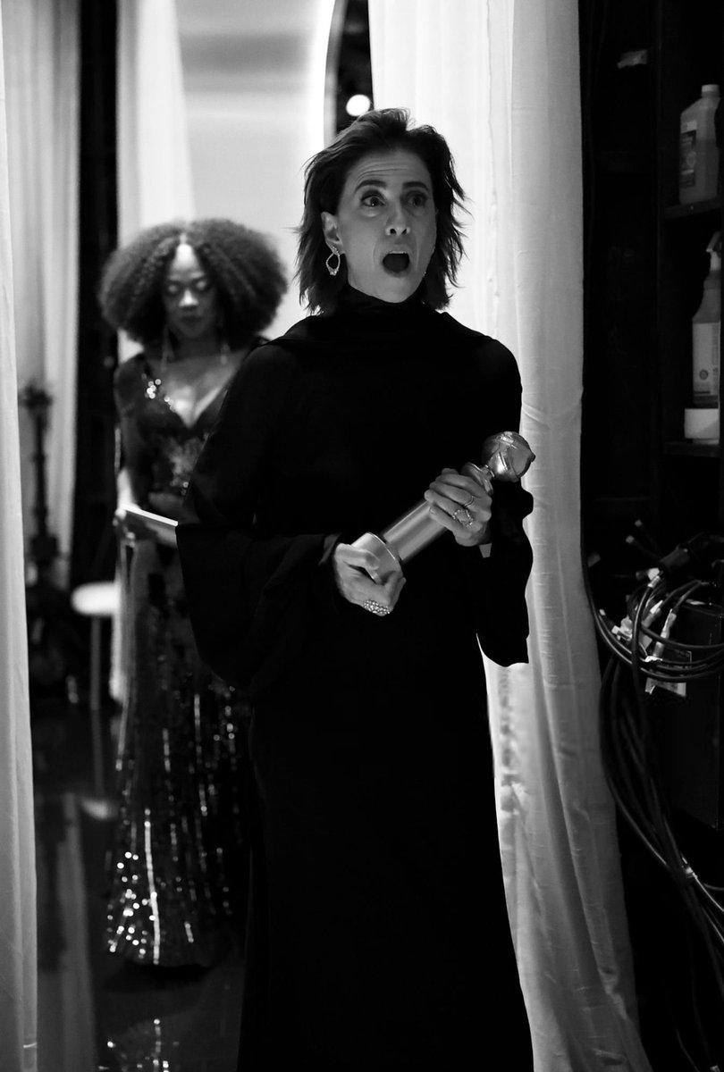 CINEMA505's tweet image. Há 1 ano, Fernanda Torres venceu o Globo de Ouro de Melhor Atriz Drama por 'Ainda Estou Aqui'.