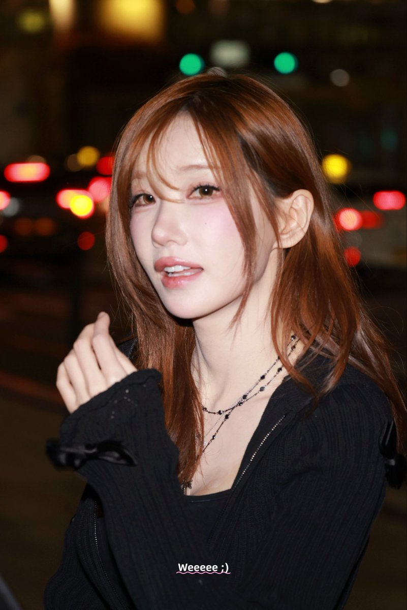 WeeeeeNata0102's tweet image. 260104_ICN_QWER_Magenta
魅力無法擋的大姐 🦊 
#QWER #큐더블유이알 #Magenta #마젠타 #이아희 #李婭熙