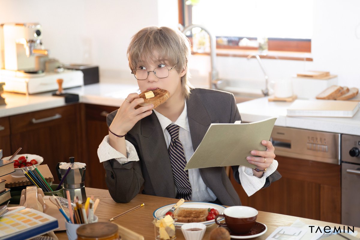 [#태민] 📸

태민 (TAEMIN) 2026 SEASON'S GREETINGS [A JOINER'S DAY] 촬영 현장 비하인드

🌱 2nd TAEMate(탬메이트) Only
🔗 fromm.my/Cwb2lA 

#TAEMIN
#A_JOINERS_DAY