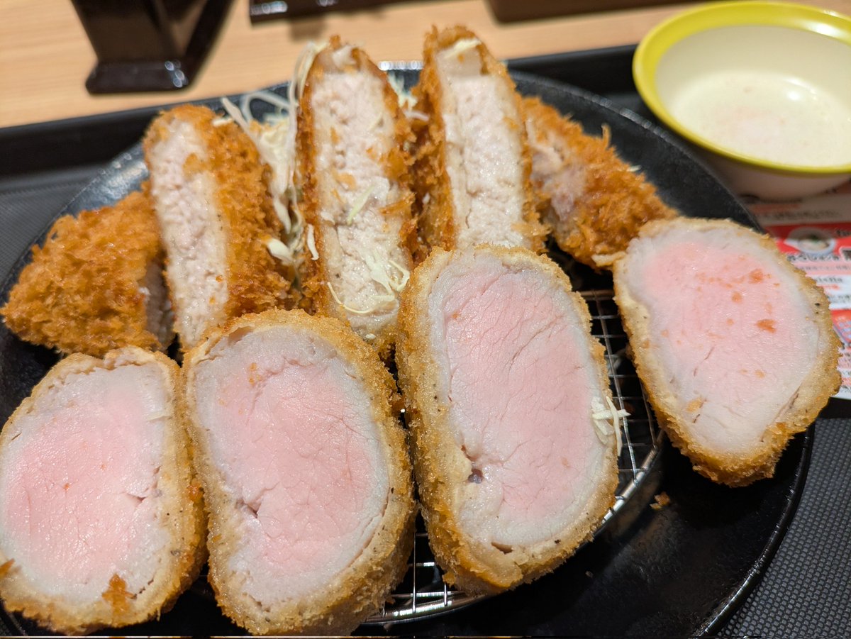 やはり一度いや二度もペナントレースを制して日本一にもなると成功例に囚われ改革を改善をしないし誰の助言も聞かなかったのだろう
少なくともノムさんは色々刷新していこうという気概があったと思う
池山監督の発言を知ると現状の駄目さ加減を全く高津さんは把握できていなかったと強く感じる
