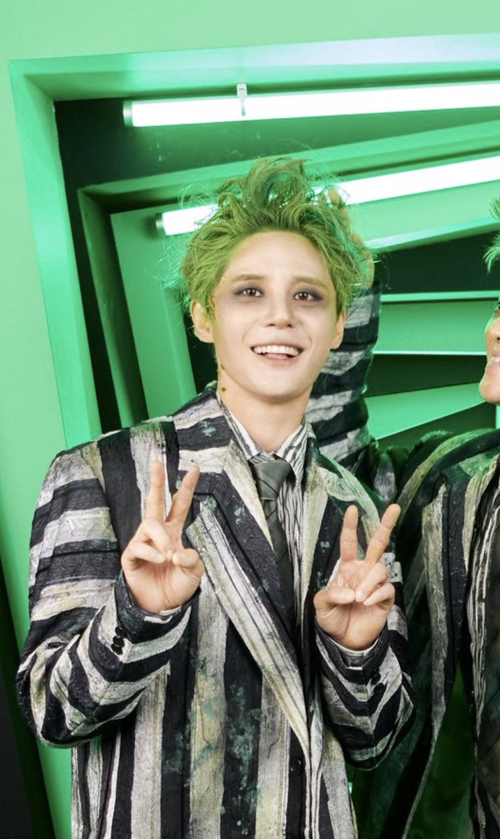 _xiaview's tweet image. 너무 귀여운 98억살