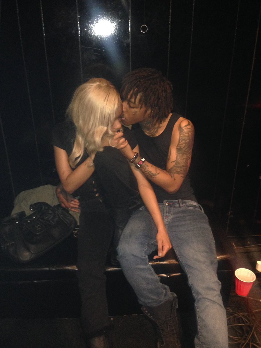 snapchatghost66's tweet image. 