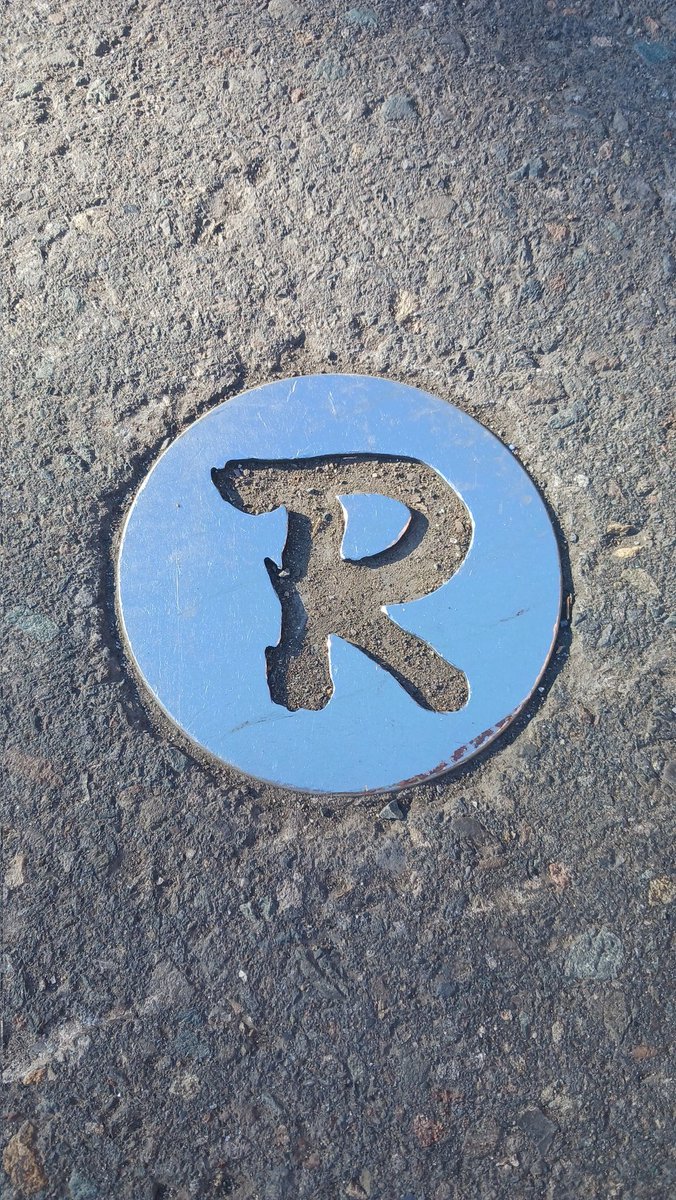 ABaretan's tweet image. 六花亭のRは不敗神話のR(諸説アリ)