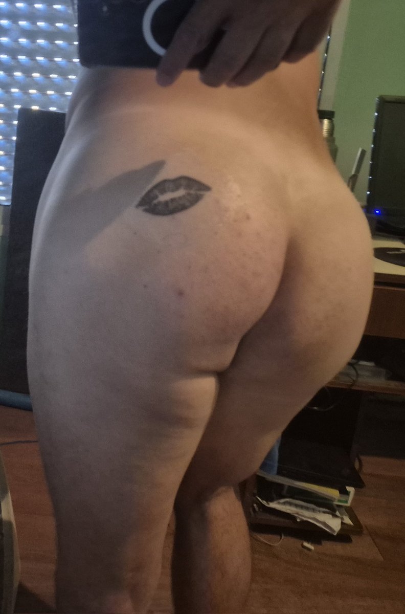 2054Cmanuela's tweet photo. @NachoTarg @Bruno_CABA95 @NachoTargBckp la quiero en mi culo https://t.co/QK8tr5ycmX