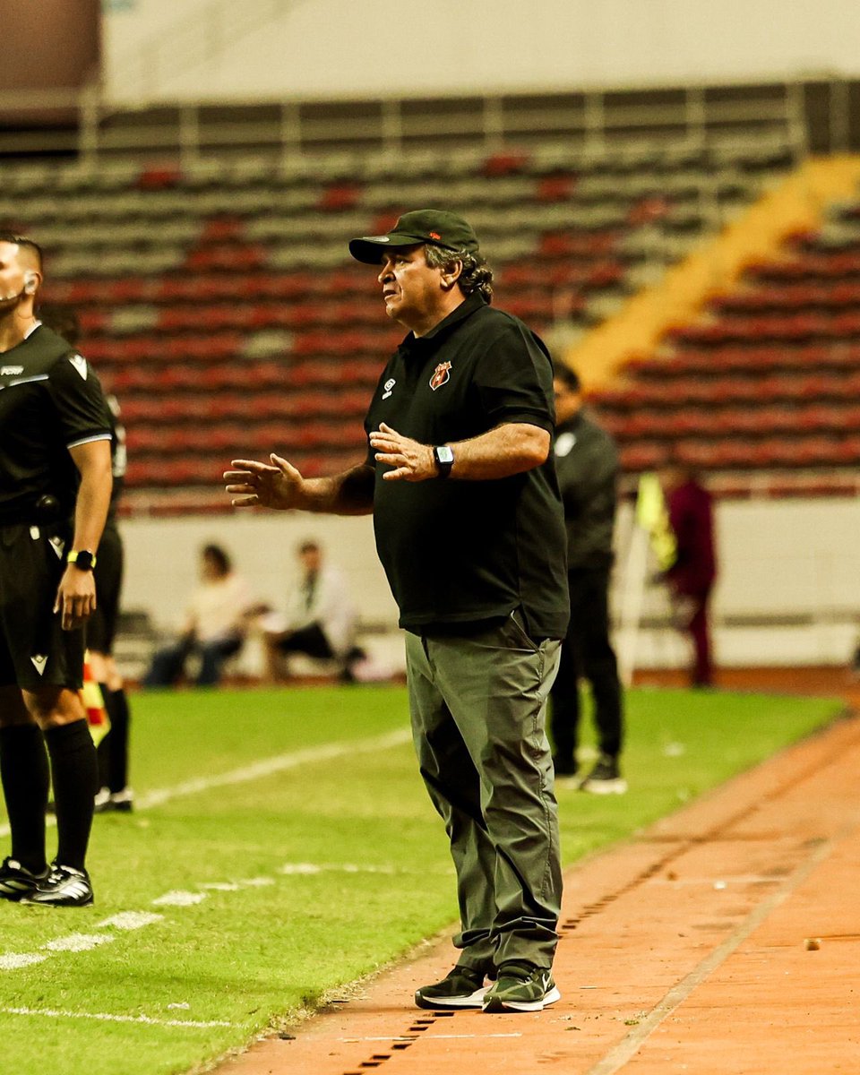 ldacr's tweet image. Fue un enorme placer para Liga Deportiva Alajuelense participar en esta edición de los 90 Minutos por la Vida ❤️🖤

Alajuelense empató 0-0 sus dos partidos del evento (Cartaginés y Saprissa) pero lo verdaderamente importante fue lo que se logró fuera de la cancha:
₡305 millones…