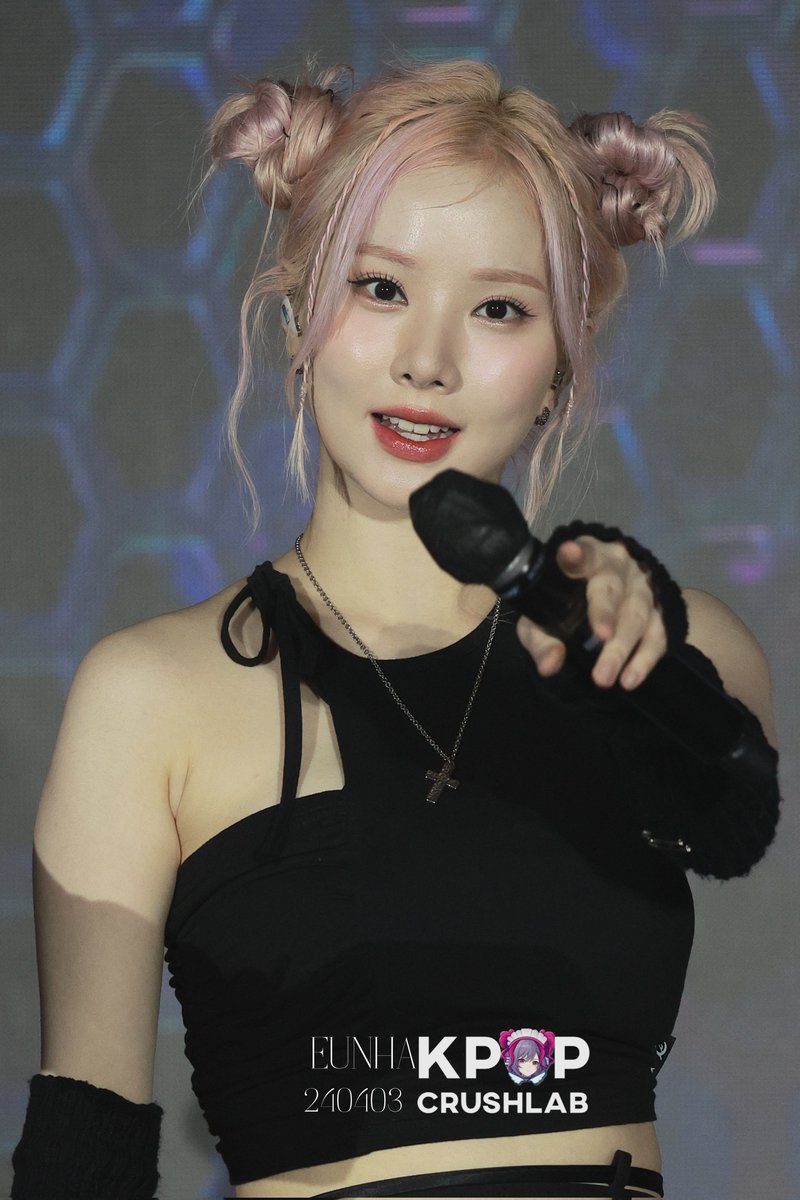 Kpopcrushlab's tweet image. 240403 Eunha at GSAT CLOSING CEREMONY

Tap, hold and load in 4K

#Eunha #은하 #VIVIZ #비비지 #Kpop #Wallpaper #4K