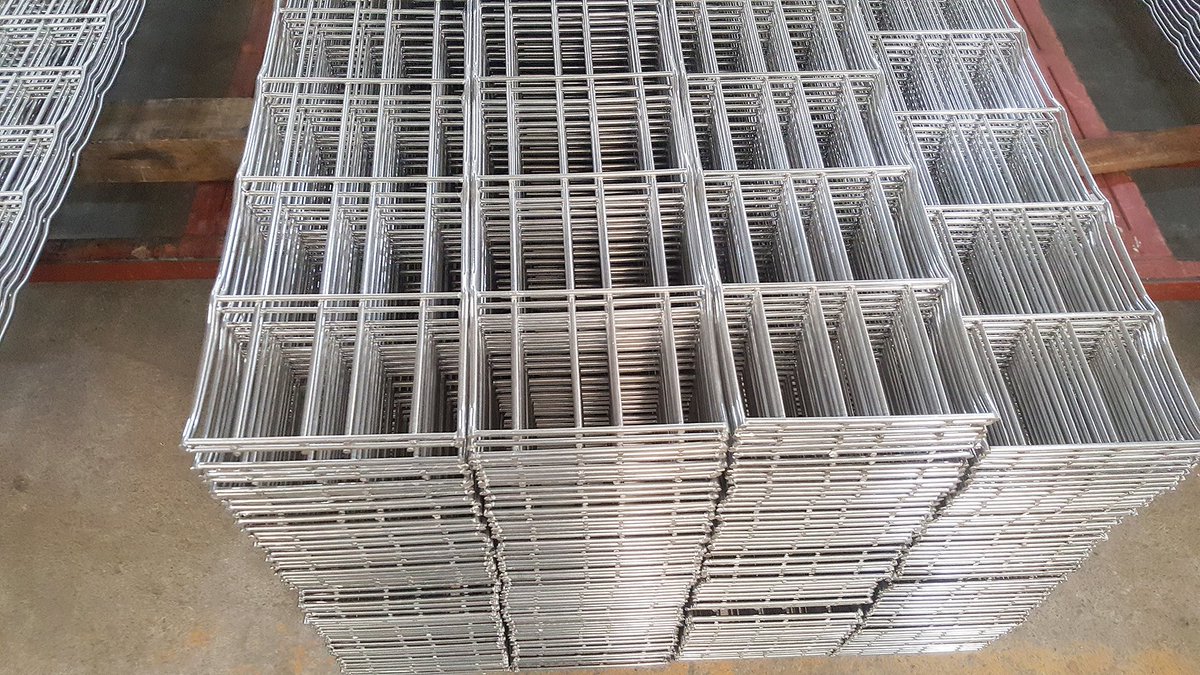 Máng cáp lưới Bestray là **giải pháp quản lý cáp chuyên nghiệp** được nhiều kỹ sư và doanh nghiệp tin dùng trong các công trình hiện đại.
🔷 Công Ty Cổ Phần Bestray 🔷
📞 Điện Thoại: (028) 3713 3076 - 078 453 1668 - 0909 089 678 
✉️ E-mail: sales@bestray.com