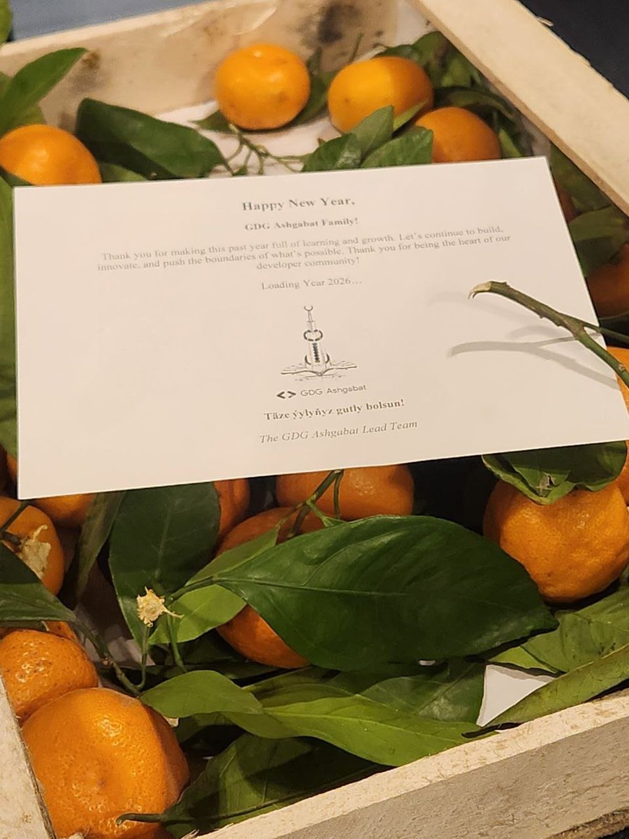 MJepbarov's tweet photo. 🍊 I was pleasantly surprised by the Google Developers Group Ashgabat team with fresh mandarins for the New Year!
#newyear #gdgashgabat #mandarins #fresh https://t.co/P2rhzTvLSX