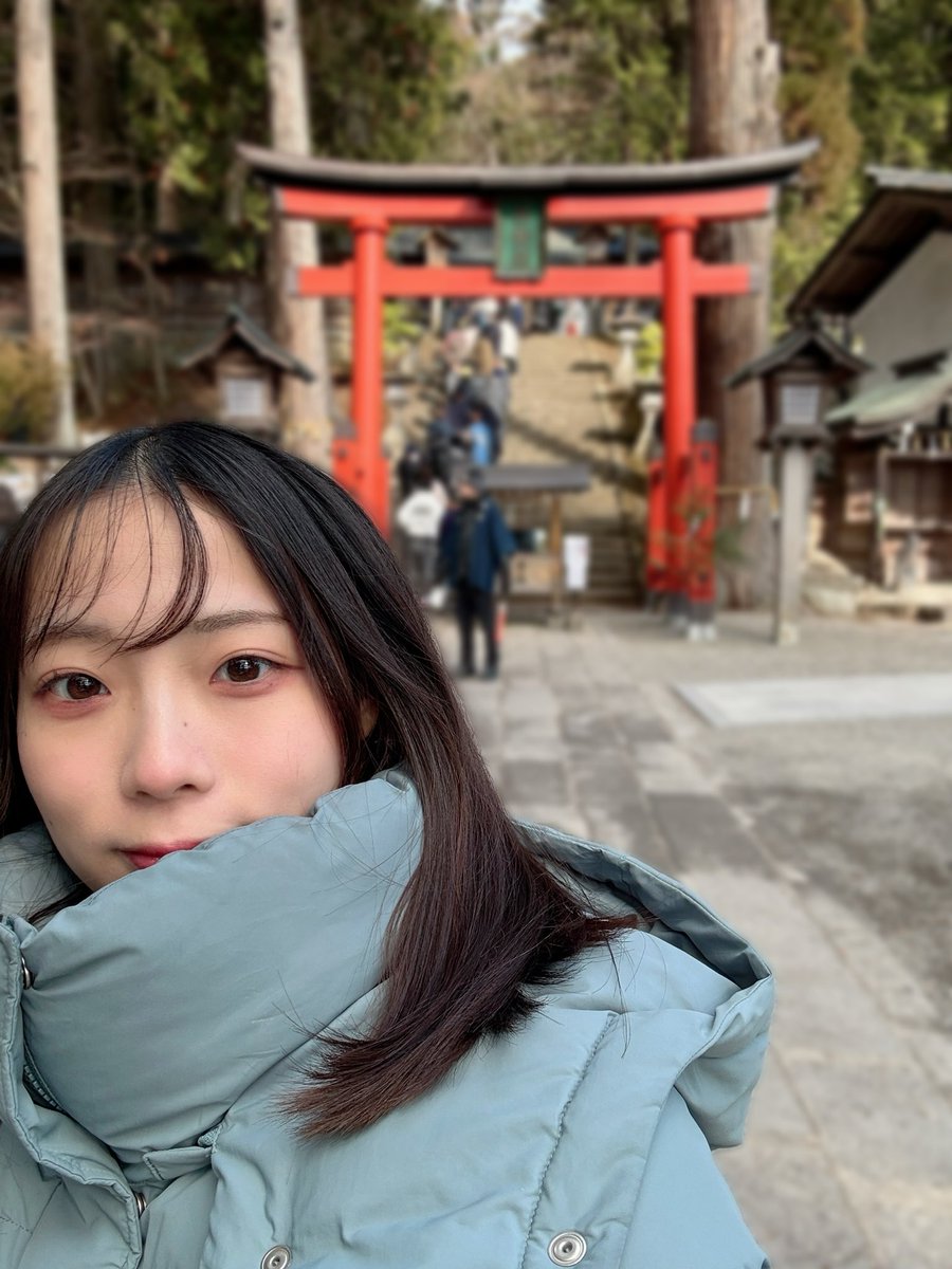 飛騨高山の日枝神社で君の名は。ごっこしてきたよ。

来世はアラビア語の読めるイケメンにしてくださ〜い！