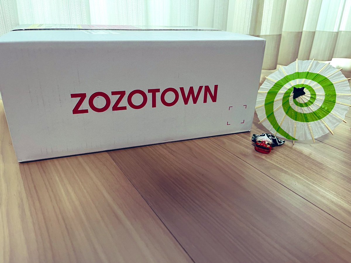 popococo1001's tweet photo. #ZOZOSALE箱CP

初めて白箱来たーー✨
ZOZOさまいつもお世話になっております、今年もたくさんお世話になると思います🙇‍♀️🫶🫶🫶 https://t.co/e4pYUw6bim
