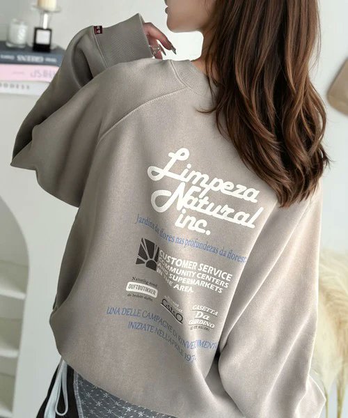 ElfClassical's tweet image. ／
NEW COLOR🌈
＼

✓イベントバックロゴ裏起毛プルオーバー(jv1050233)
ロングセラーのこちらのスウェットから、25AW待望の新色が追加！
新色はブラウンとグレイッシュベージュの2色で、キレイめカジュアルな雰囲気。
今時期から春先までお楽しみいただけます✨

#クラシカルエルフ #プチプラ