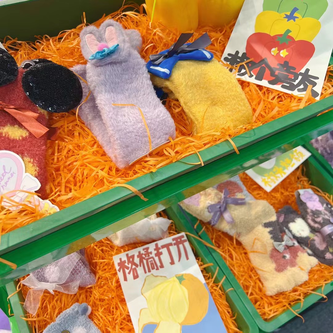 Sweetnana_home's tweet image. 🧦🥬 Socks, but make them fresh.
Sweetnana Market — turning socks into everyday happiness.
#Sweetnana #CreativeSocks #PlayfulDesign #InspiredByLife