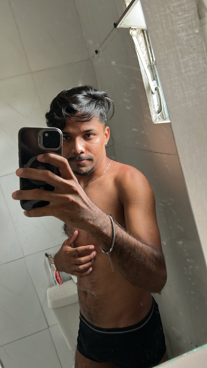 httpsmarcello's tweet image. O meu cabelo lindinho