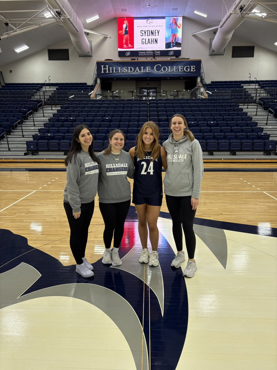 Sydney Glahn tweet media