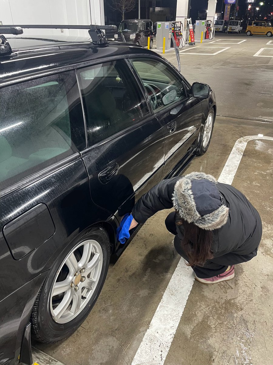 See_you26's tweet photo. あけおめ洗車 https://t.co/uWT4DxgefL