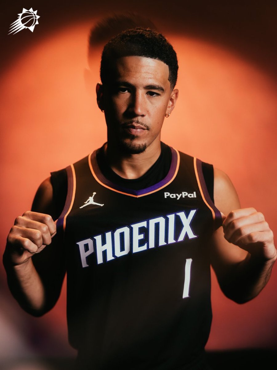 NBAdabad's tweet image. Trocaram o Kevin Durant. Trouxeram o Dillon Brooks.

Time ficou mais jovem. Devin Booker assumiu as rédeas.

O Phoenix Suns agora está 21-14 na temporada, acima de todas as expectativas.