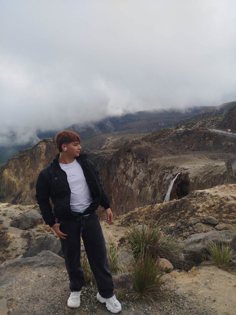 Dilan_17Blu's tweet photo. #parquenacionallosnevados https://t.co/1zp1gp89oG