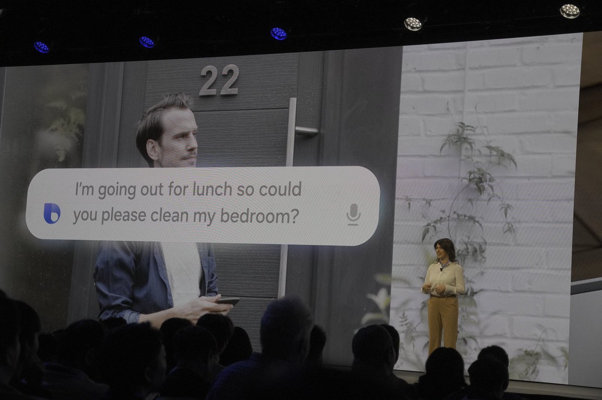 音声から部屋を理解して出かけている間に掃除