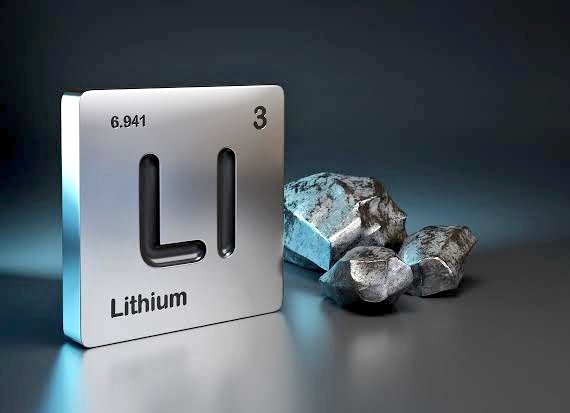 ENERGY STORAGE BOOM SPARKS LITHIUM DEMAND TURNAROUND HOPES🚨

   A surge in battery energy storage is reshaping lithium’s outlook after years of oversupply. 

    Power sector reforms, China’s data-centre boom and rising grid storage needs lifted late-2025 demand.

    Analysts