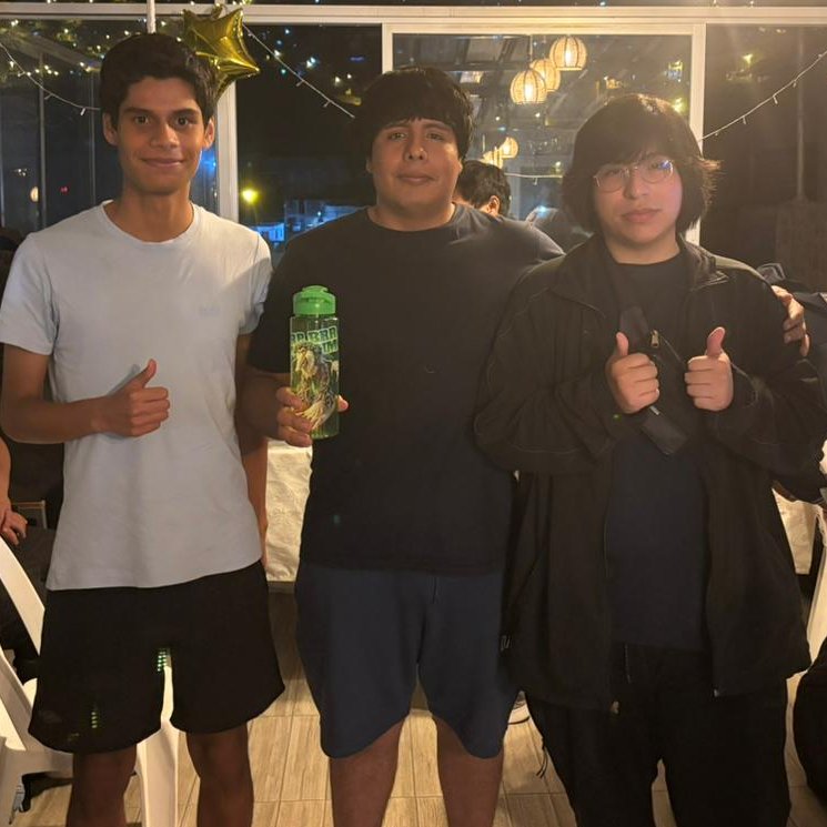 Resultados de Zout Burger: Last Attempt! (Singles)
Gracias a todos los que participaron, nos vemos en el próximo torneo! (1/3)

🏆<a href="/ITDBayo/">ITD l Bayo!</a>
🥈<a href="/pecogrrr_/">pecooo!</a>
🥉<a href="/SSB_Kafei/">Emanuel Sánchez</a> 
🎖️<a href="/Uyuyuy511/">Uy</a>
5⃣ <a href="/SbDanii_/">ITD | Danii</a> 
5⃣ <a href="/CryoTuViejo/">Triple H te odio</a> 
7⃣ <a href="/GeiCer_Stark/">GeiCer</a>
7⃣ L4R/TCG Jeriko