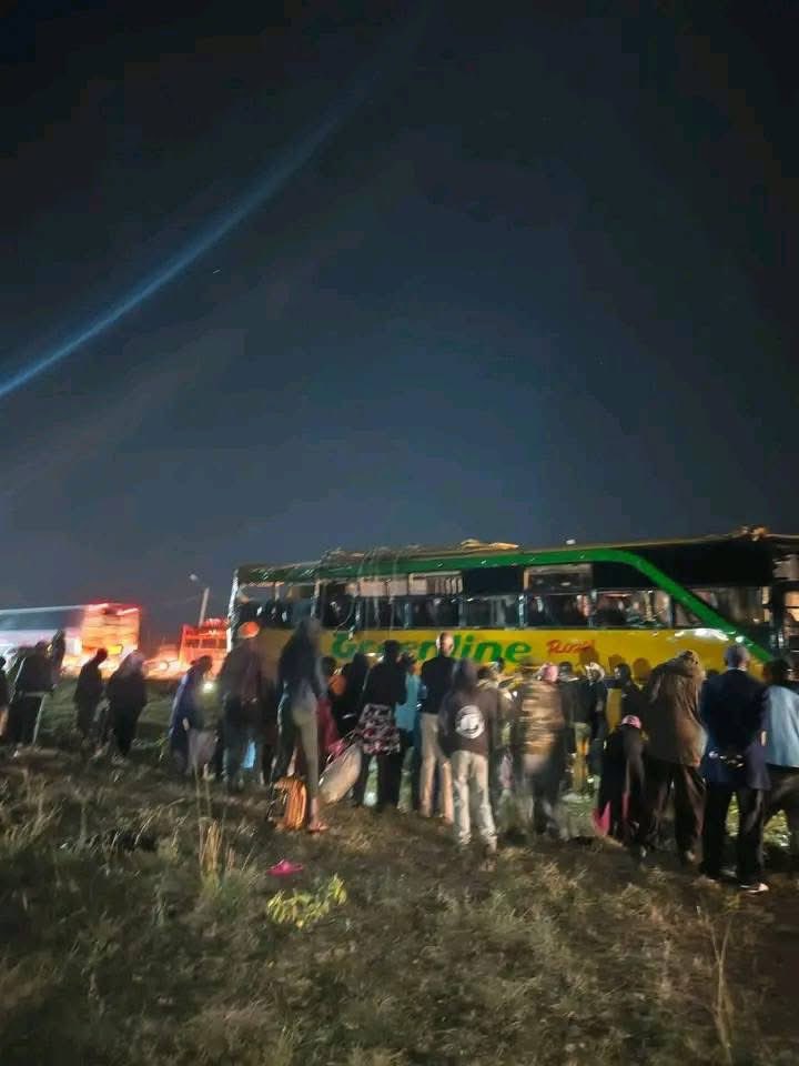 PropesaTV's tweet image. Ten killed and several others severely injured after a Greenline bus collided head-on with a Nanyuki Cabs shuttle at Karai around 11:30 p.m. on Sunday, 4th January 2026, at the same spot where former Lugari MP Cyrus Jirongo died weeks ago.