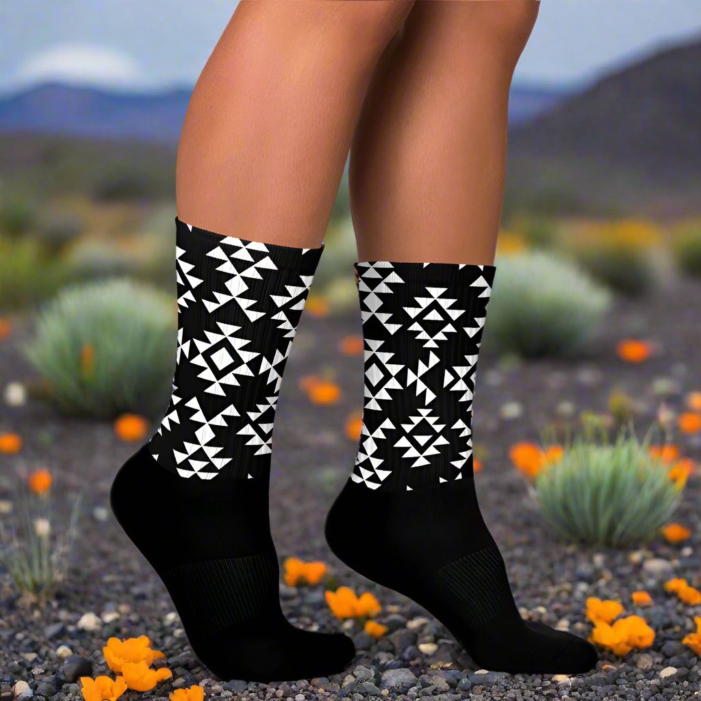 WildSageShoes's tweet image. 💜 You Don’t Have to Be Loud to Be Seen. 💜

Let your style create your own evolution.

Southwest | Unisex Black Bottom Socks | Sonora Black
Designed by WildSage Market Starting at $19.99

☯️ “Style, without selling out.” 👉 shortlink.store/erpzlnwwl8fn

#QuietStrength
#SubtleStyle