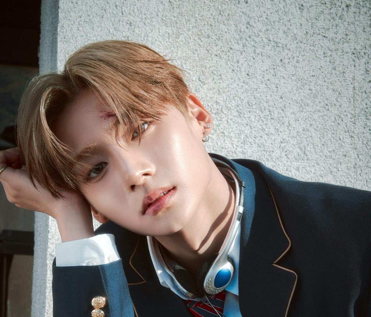 theillitnews_'s tweet image. ALD1 Leo &amp;amp; Sangwon will be the next guests on Minju Pink Cabinet. 

#ILLIT #아일릿