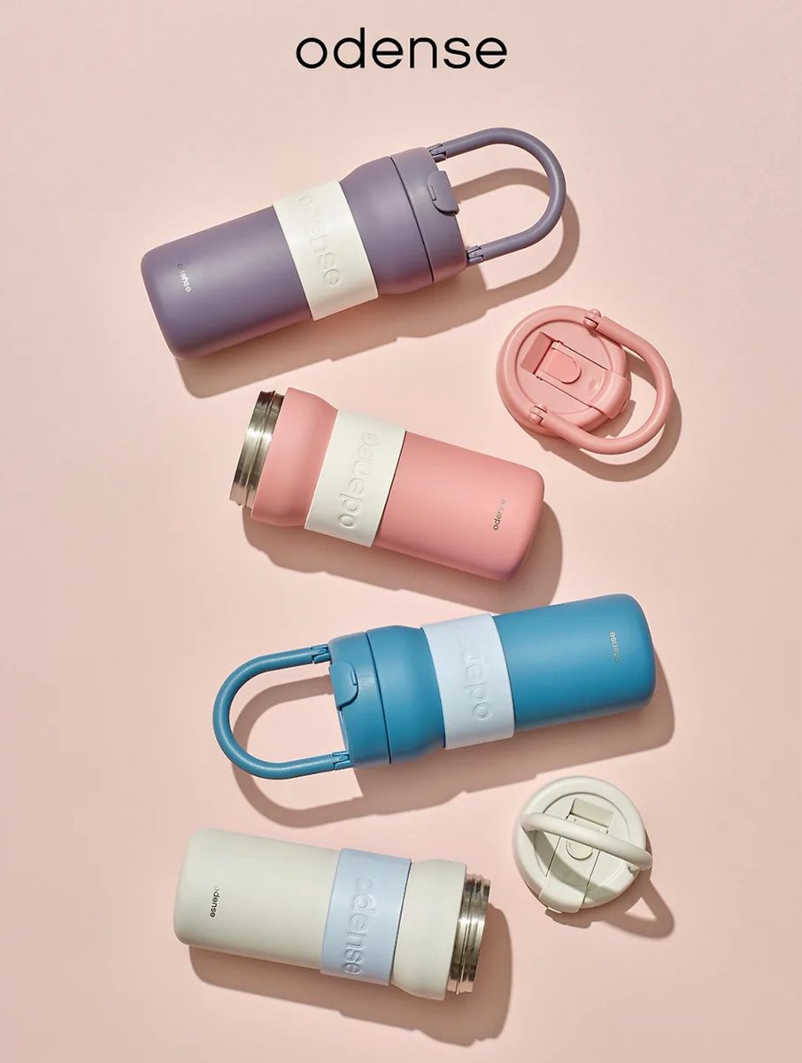 드디어! 리다무로 <킵 고잉 크레이지>가 오픈되었어요🏎️ 이 어마무시하게 예쁜 일러를 보여드리게 되어 기쁩니다😘 성적충미인공과 문란한미남수의 조합 한번만 찍먹해보세요! 포백 이벤트중💕
알티해주신 분 중 한 분께 텀블러 보내드려요👀
보러가기👉🏻 ridibooks.com/books/12009551…