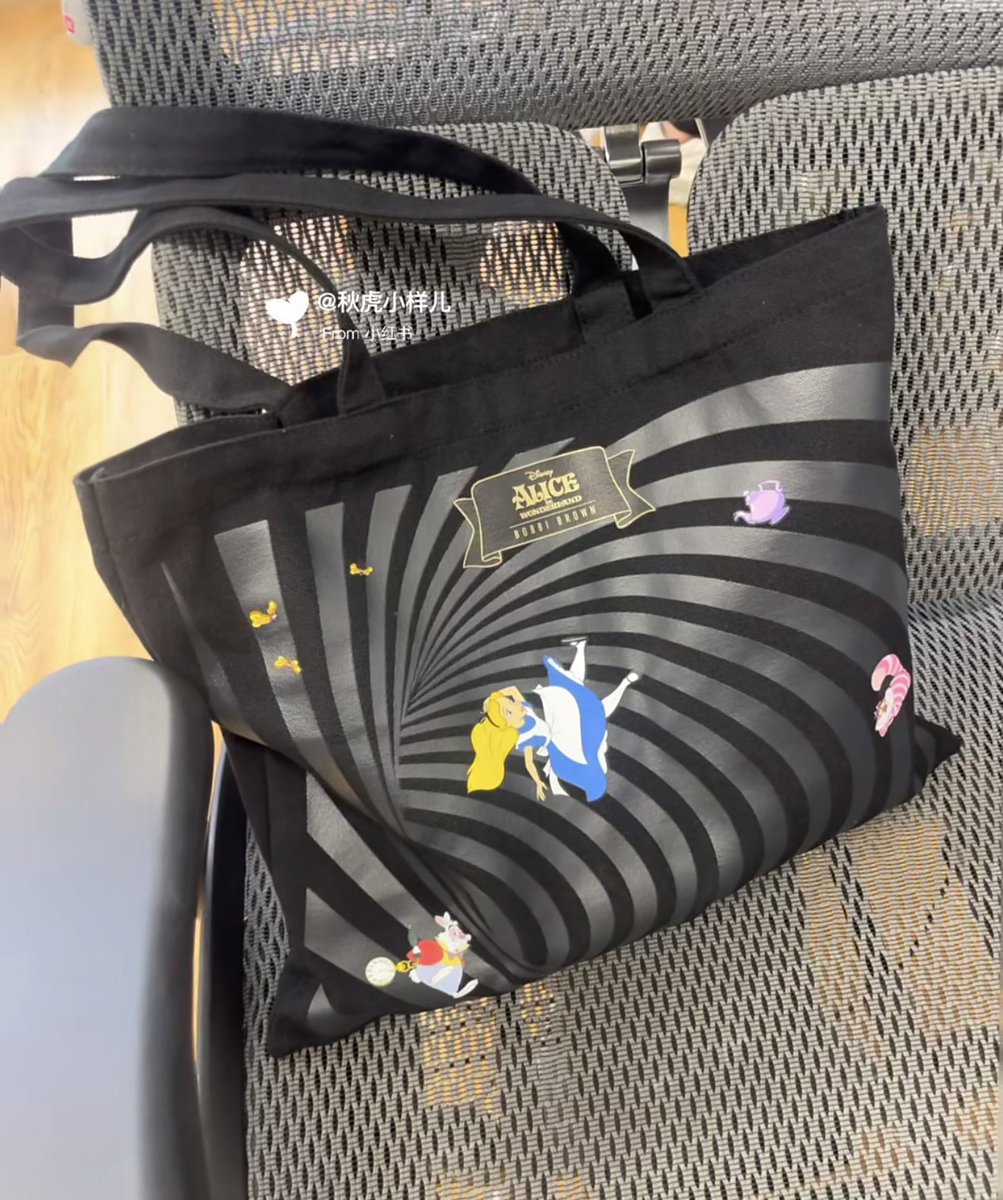 moddustore's tweet photo. ด่วน⚡️ Bobbi brown Alice Tote bag✨👸🏻   ✖️ลดเหลือ 290- ✖️ มีจำกัด

  🙏🏻จ่ายตอนของมา งดเทน้า  ⚡️รอ 7-10 วัน
📝กรอกฟอร์มจองได้เลยน้า 👇🏻 ด้านล่าง https://t.co/PMd9O616L5