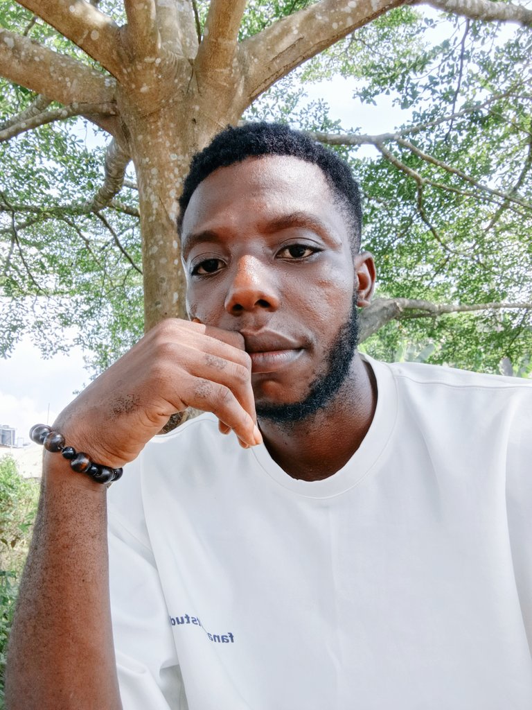 Samfresh__'s tweet image. Happy new year fellas