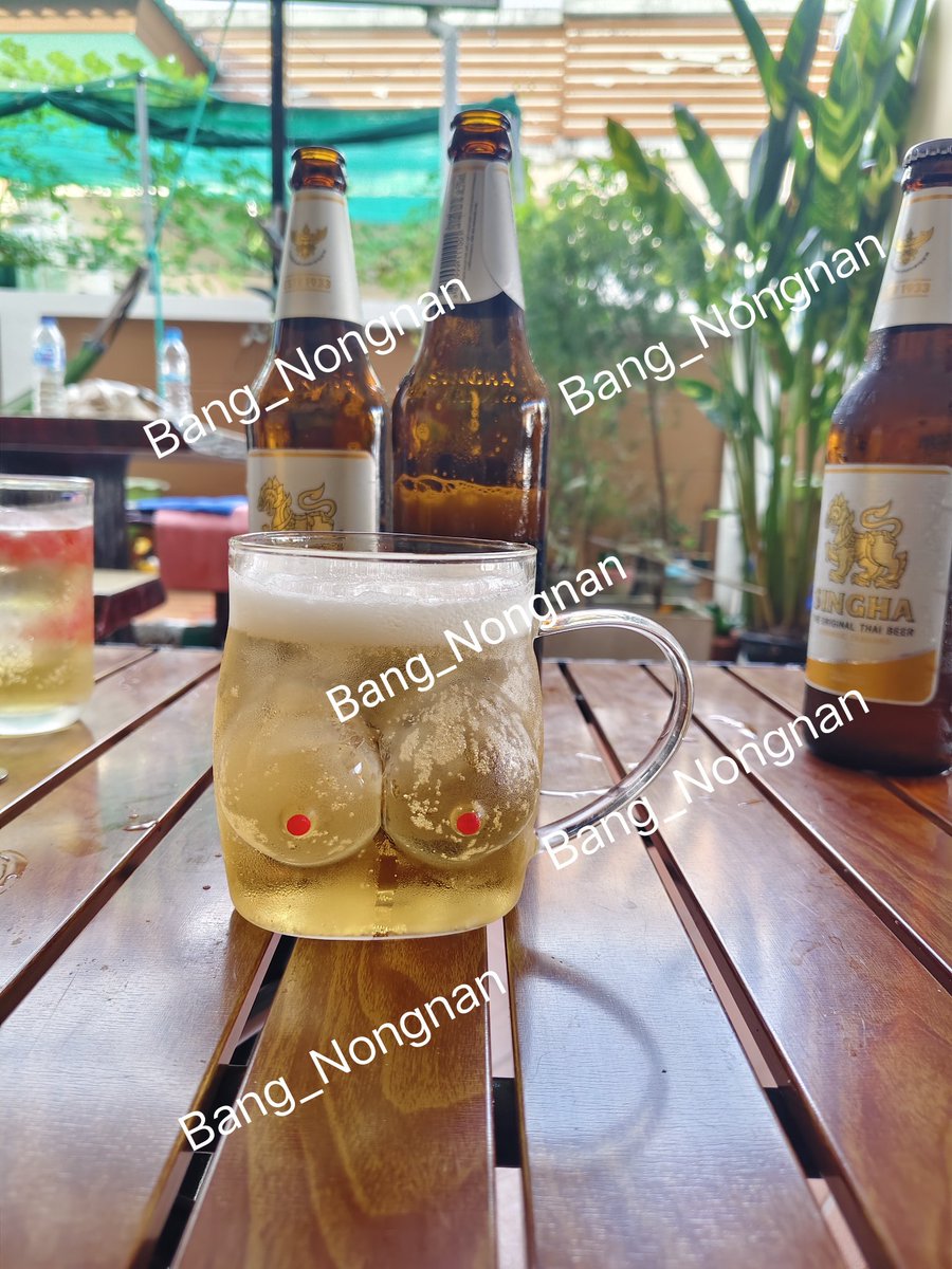 Bang_Nongnan's tweet image. หมดเวลาสนุกแล้วซิ..
จบทริปภูเก็ต..
จิบเบียร์เย็นๆ
#swing
#คู่สวิง