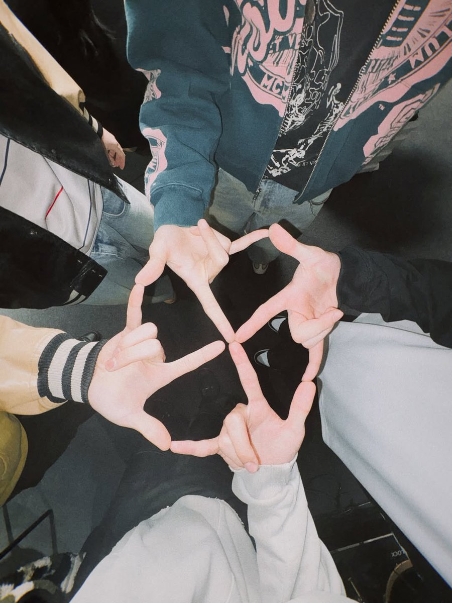 AxMxPxICS's tweet photo. [📷] #AxMxP #에이엠피 

ᴡɪsʜɪɴɢ ʏᴏᴜ ɢᴏᴏᴅ ʟᴜᴄᴋ🍀 https://t.co/NONCzdNZhe