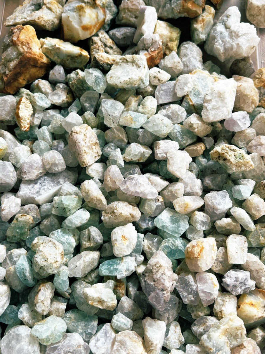 Al2o3_pinkruby's tweet image. 我が家鉱山
岐阜県関市　平岩鉱山　蛍石
年明け　いつもこちらにお邪魔して　温泉♨️堪能しました