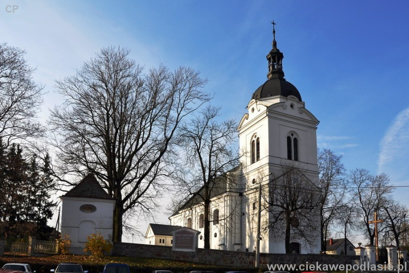 PolishChurches's tweet photo. Shrine of Our Lady Queen of Families in Juchnowiec

A Baroque temple, built between 1764 and 1788. The painting of the Mother of God, painted in oil on a Hodegetria-type board, which became famous for its extraordinary graces, was the beginning of the shrine's creation. https://t.co/Nspgs8rLwI