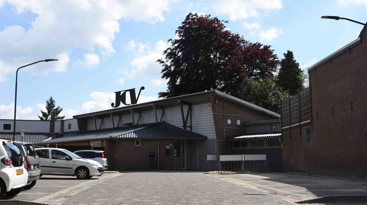 Vandaag begin ik aan mijn nieuwe klus bij JCV Vught waar ik de jeugd én de senioren ga trainen.
<a href="/tafeltennis/">Tafeltennisbond</a> <a href="/nttbZuidWest/">@nttb-ZuidWest</a>