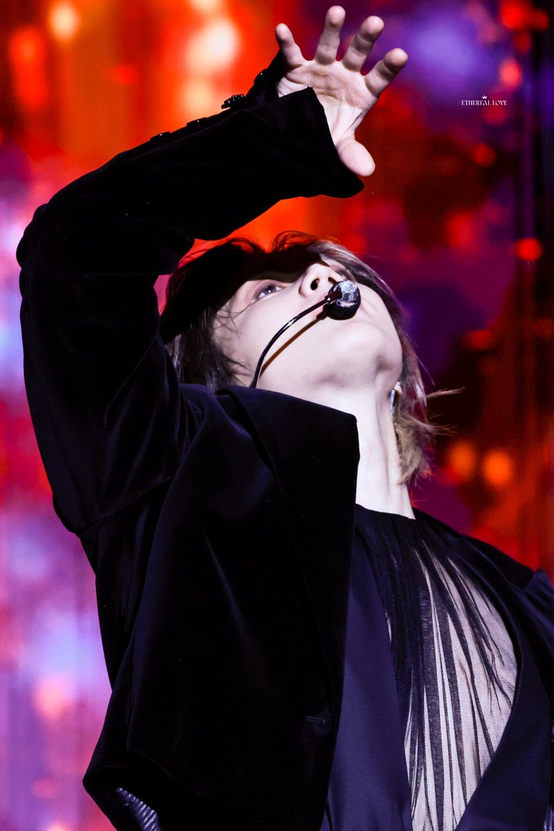 Ethereal_718's tweet image. 260101 
서울콘 X WORLD K-POP FESTIVAL 

so handsome…
🫠🫠🫠
#태민 #TAEMIN #テミン #泰民
#서울콘태민