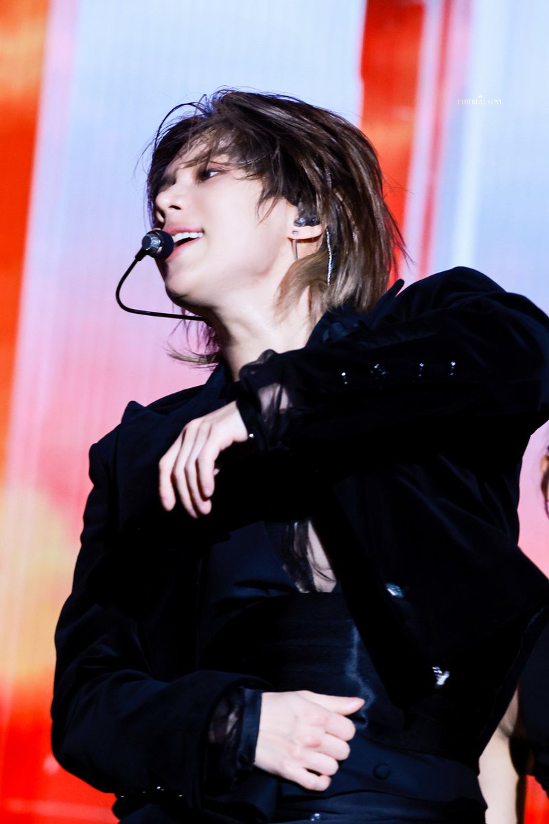 Ethereal_718's tweet image. 260101 
서울콘 X WORLD K-POP FESTIVAL 

so handsome…
🫠🫠🫠
#태민 #TAEMIN #テミン #泰民
#서울콘태민