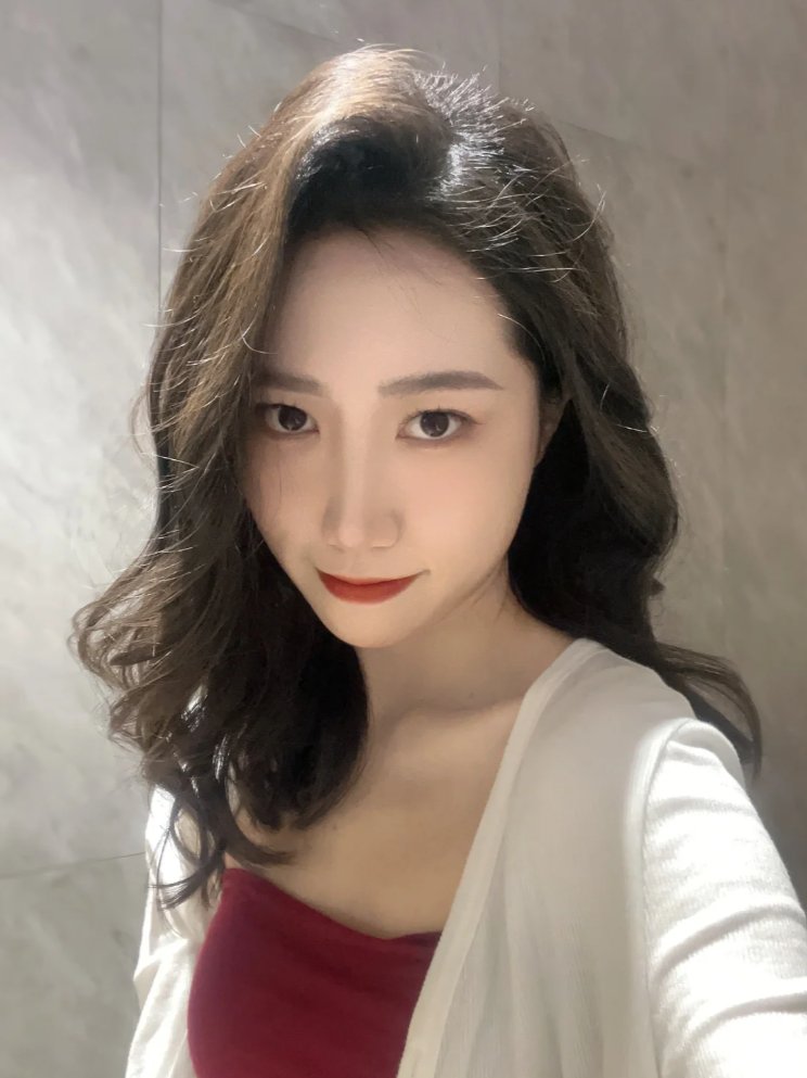 vs25329's tweet photo. 平时看起来高冷不好接近，其实私信我的人都知道我有多软～  #反差 https://t.co/5aO6VFixgf