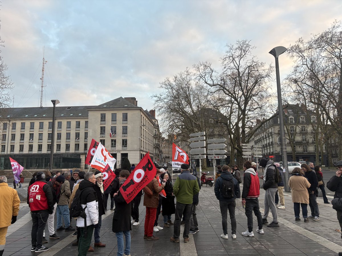 Rassemblement de dernière minute devant la préfecture de Nantes samedi 3 janvier.

* Condamnation des bombardements de Trump au Venezuela et de l’enlèvement de Maduro

* Soutien au peuple vénézuélien qui doit demeurer souverain