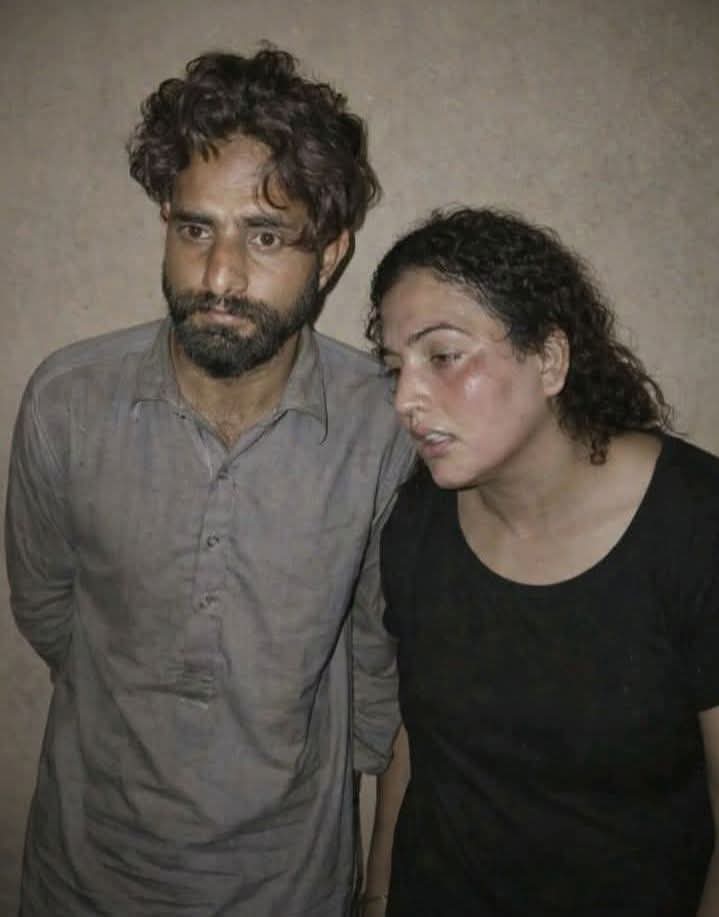 Hadiii_01's tweet photo. قصہ محبتوں کا تمام ہوا دوستو💔 https://t.co/oRYEJzfwCW