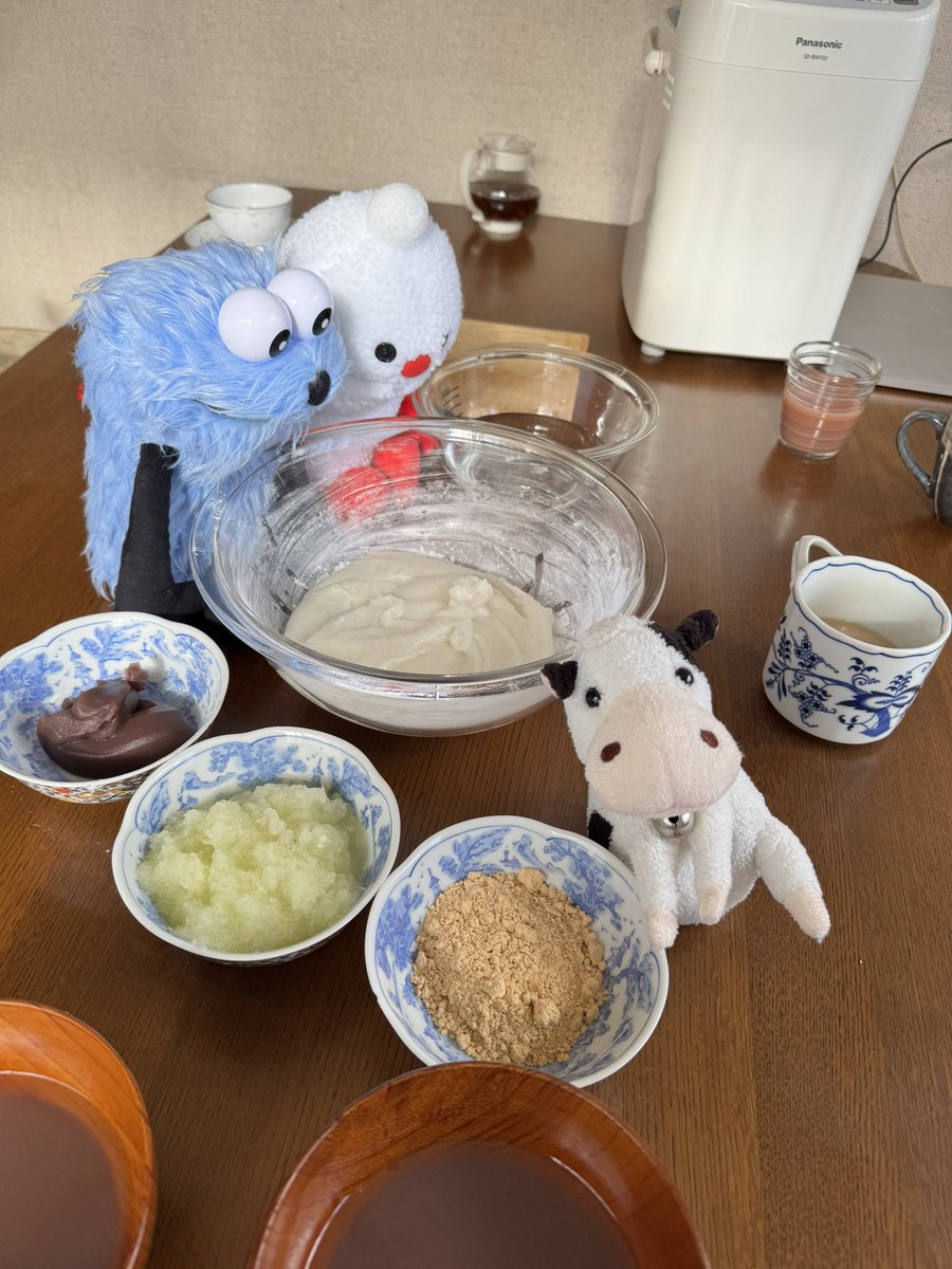 momogonz_ch's tweet photo. つきたてお餅パーティーしたの https://t.co/if420T4E7X