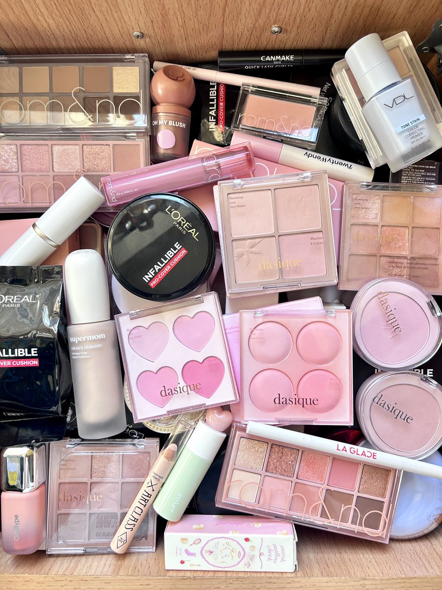 ApawonC's tweet image. 🎀ส่งต่อ คสอ มือ1-2 ค่ะ 🫧✨🍒

ค่าส่ง50 รี+ฟอล+ปัก ลด 10 📦🧸✅
ลงของพรุ่งนี้นี้ 06/01 เวลา  18.00💖🙏 

#ส่งต่อสกินแคร์ #ส่งต่อคสอ #ส่งต่อคสอมือ2 #คสอมือสอง #ส่งต่อเครื่องสำอาง #ส่งต่อเครื่องสําอางมือสอง #เครื่องสำอางมือสอง #ส่งต่อเสื้อผ้ามือสอง #ส่งต่อเสื้อผ้า