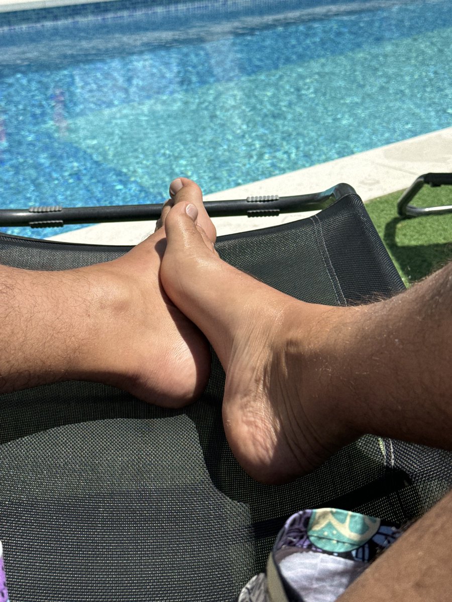 FootMaster tweet media