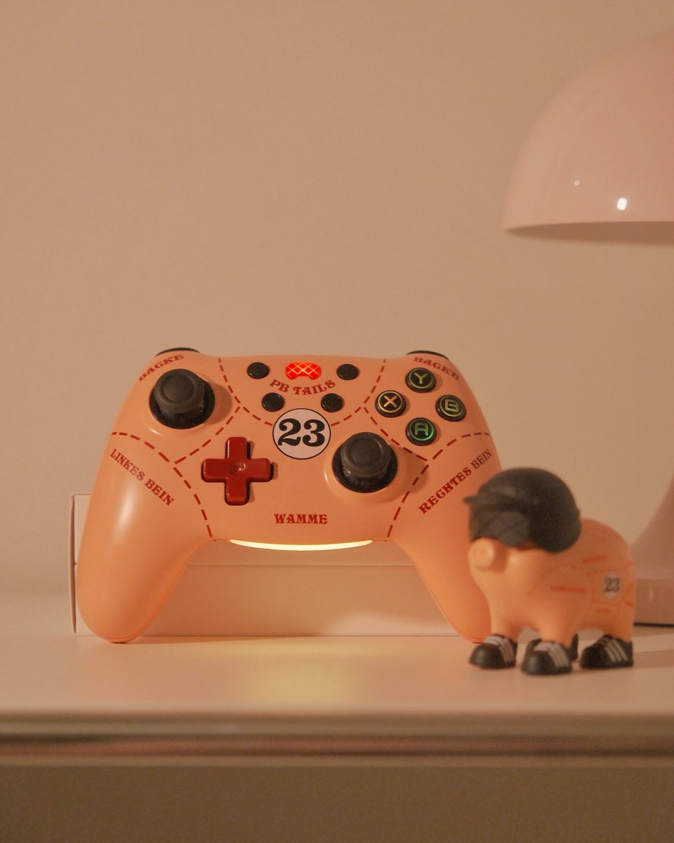 PBTails's tweet image. Soft lights. Slow music. A game you love.
CRUSH PINK P doesn’t shout — it just quietly becomes part of your cozy setup.

Design that blends in.
Details that make you stay.
#CozyGaming #GamingSetup #DesignMatters #SwitchGaming