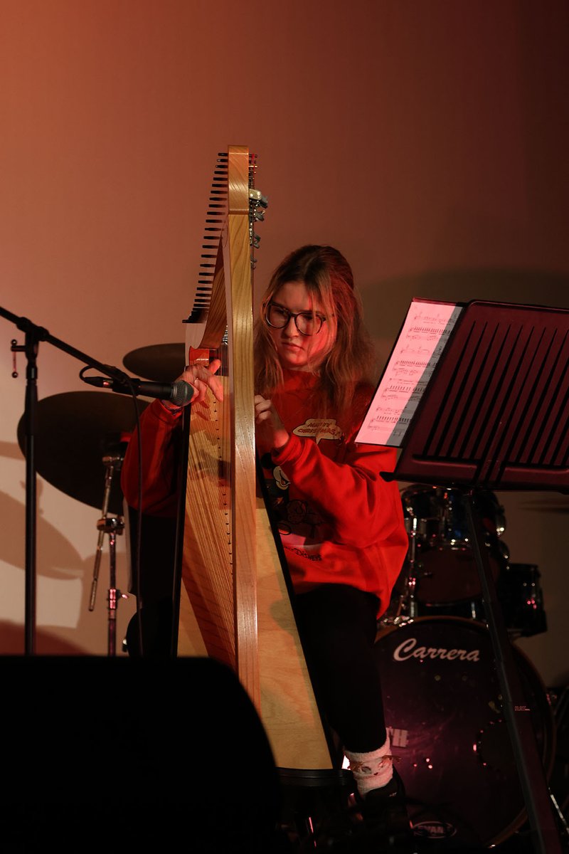 Highcliffe School tweet media