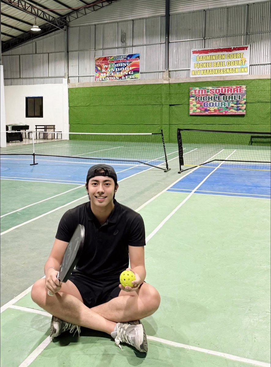 officialmadram's tweet photo. new sport unlocked 🤾🏼‍♂️ https://t.co/NiZcWZI1qq